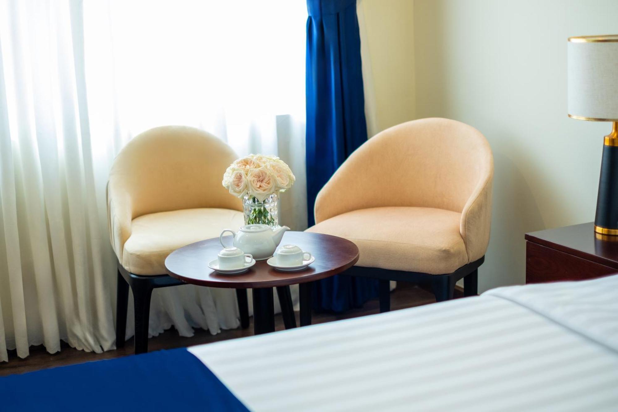 Sandals Camellia Hotel Dalat Bagian luar foto