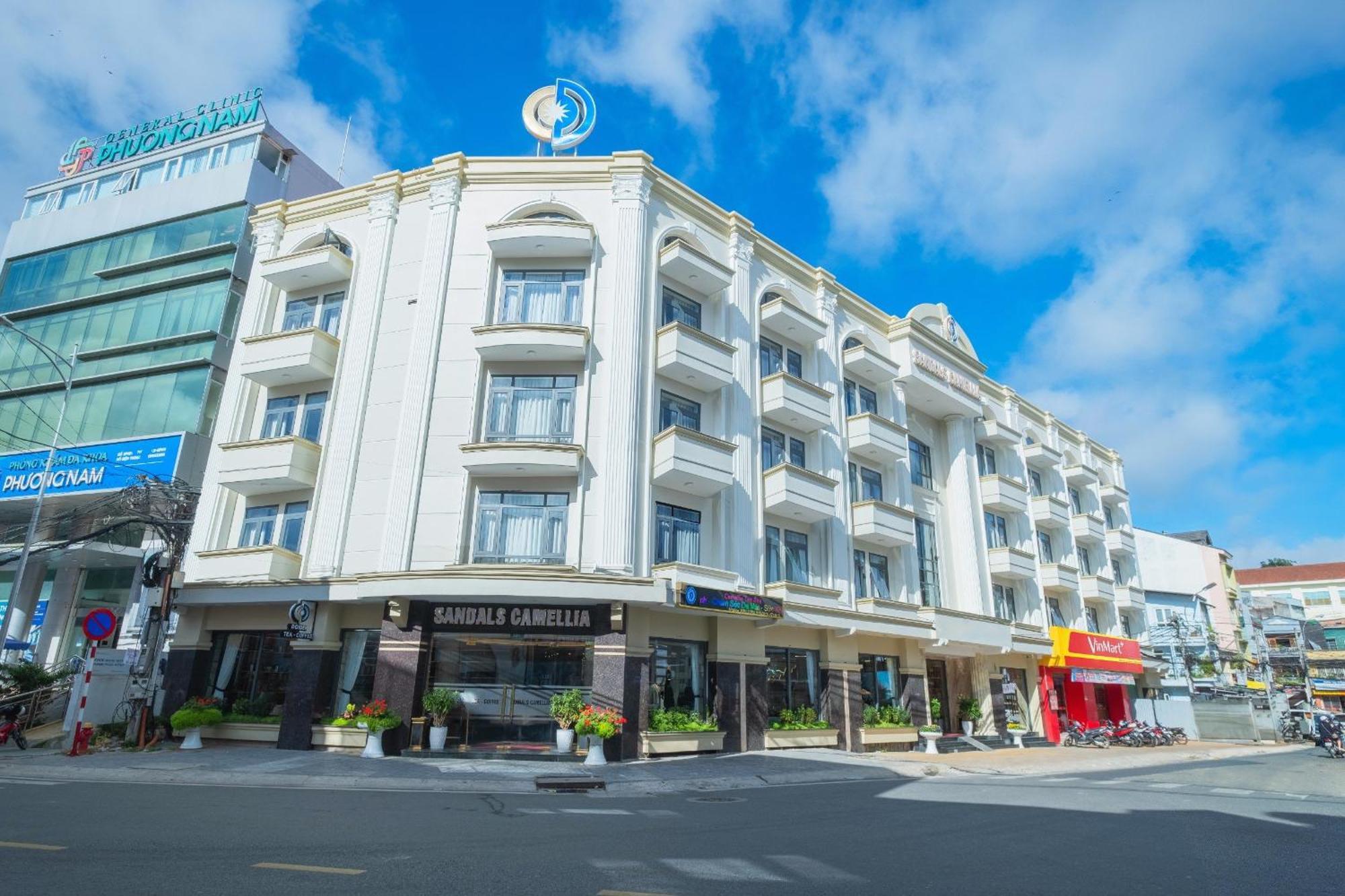Sandals Camellia Hotel Dalat Bagian luar foto